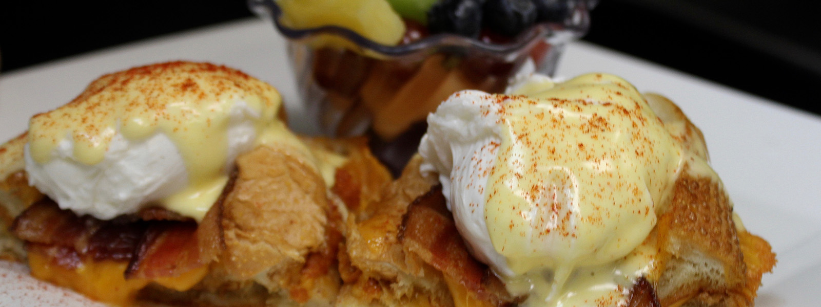 Benedict's La Strata - Crystal Lake